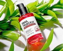 Load image into Gallery viewer, SOMEBYMI Snail Truecica Miracle Repair Serum - 50ml